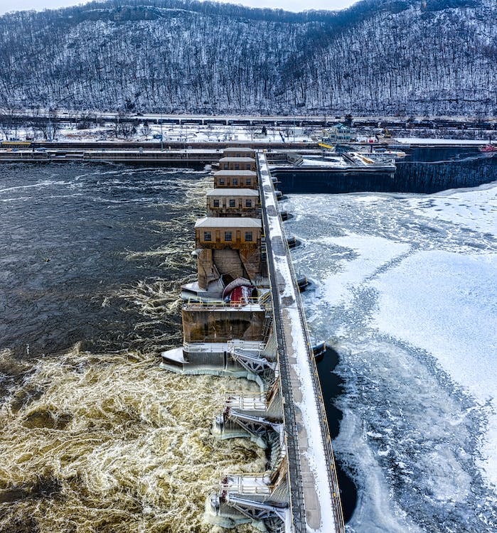 1676251840517113.jpg 污水3.jpg